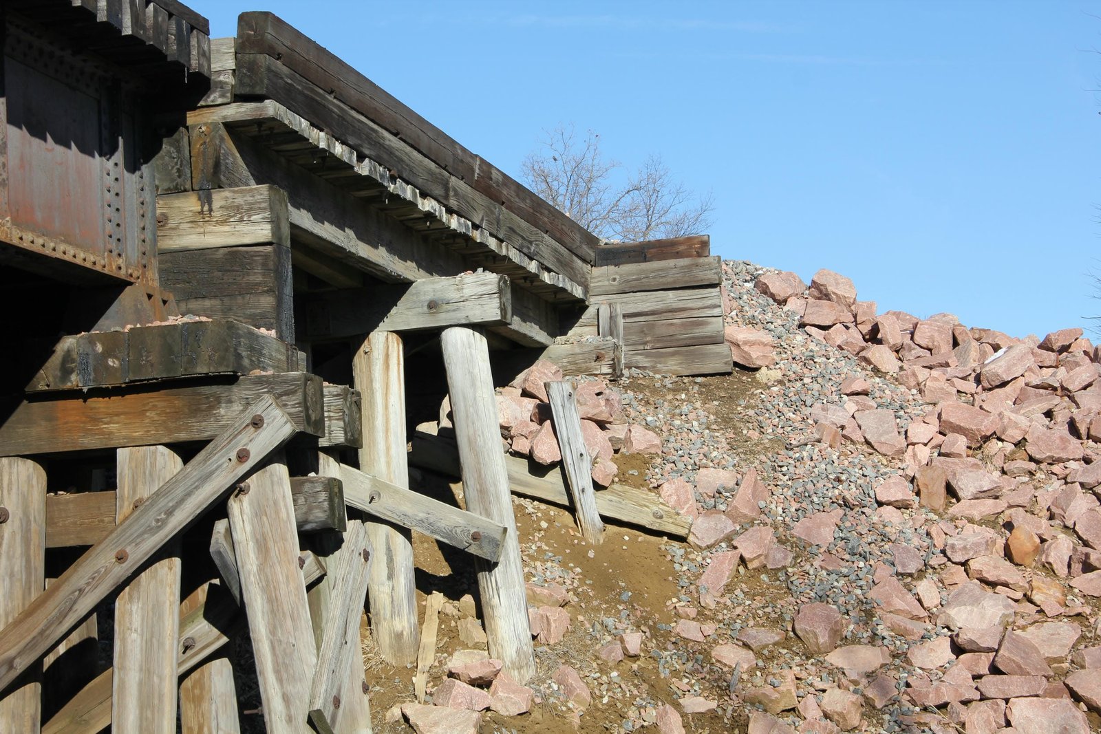 North abutment